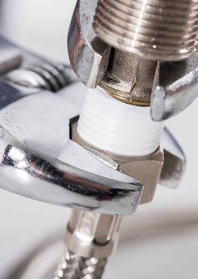 https://greenventcleaning.com/wp-content/uploads/2018/10/inner_service_04-640x900.jpg